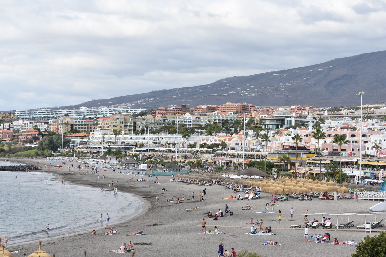 Plaža Playa de Fañabé u Costa Adeje na Tenerifama
